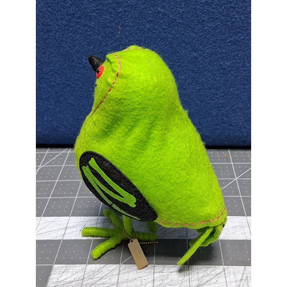 Hyde and Eek Boutique Bird XRAY Green Skeleton Halloween 2024 Figurine - Picture 3 of 9